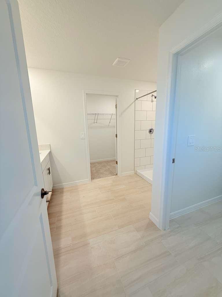 17602 PLEASANTVIEW BLVD — photo 32