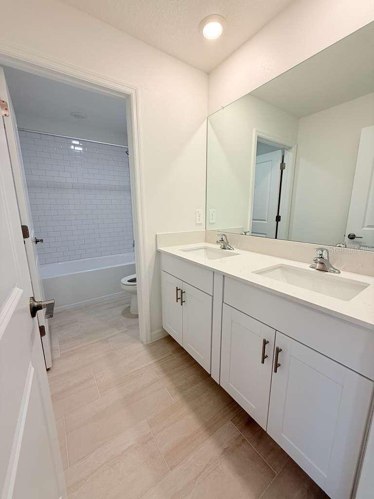 17602 PLEASANTVIEW BLVD — photo 34