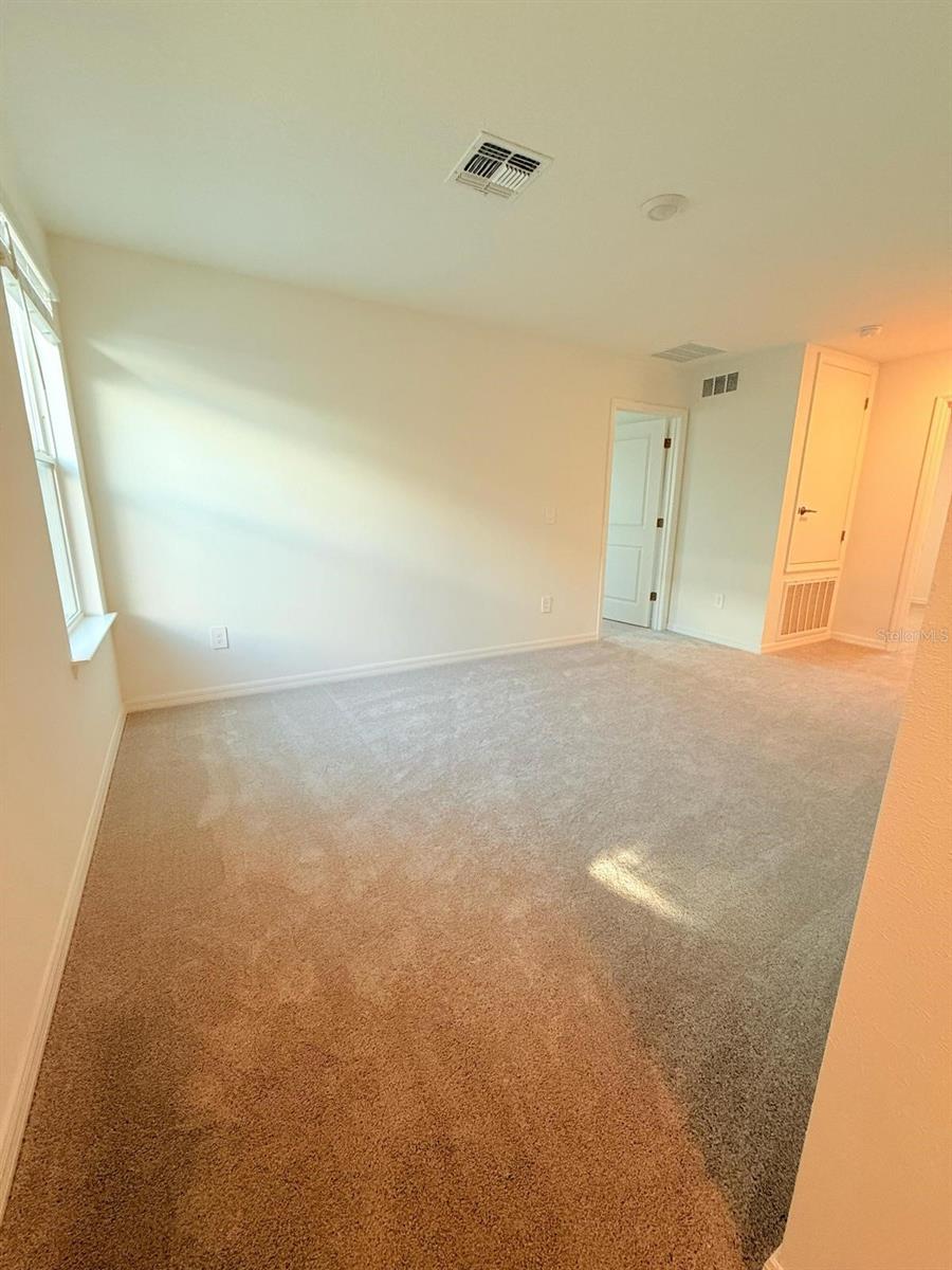17602 PLEASANTVIEW BLVD — photo 40