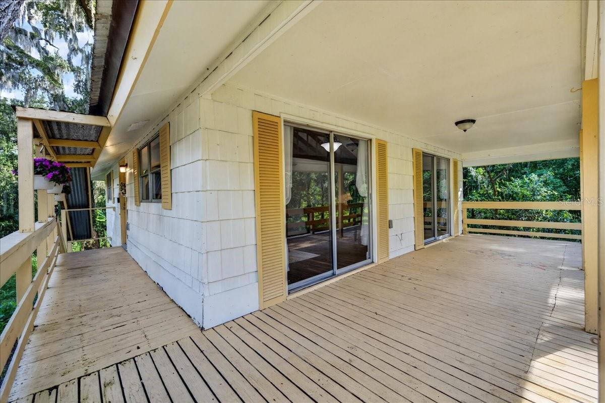 4417 RIVER DR — photo 29