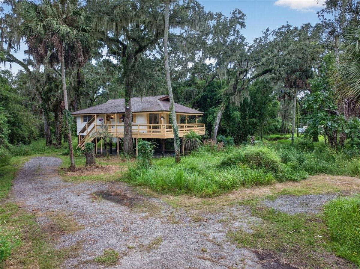 4417 RIVER DR — photo 41