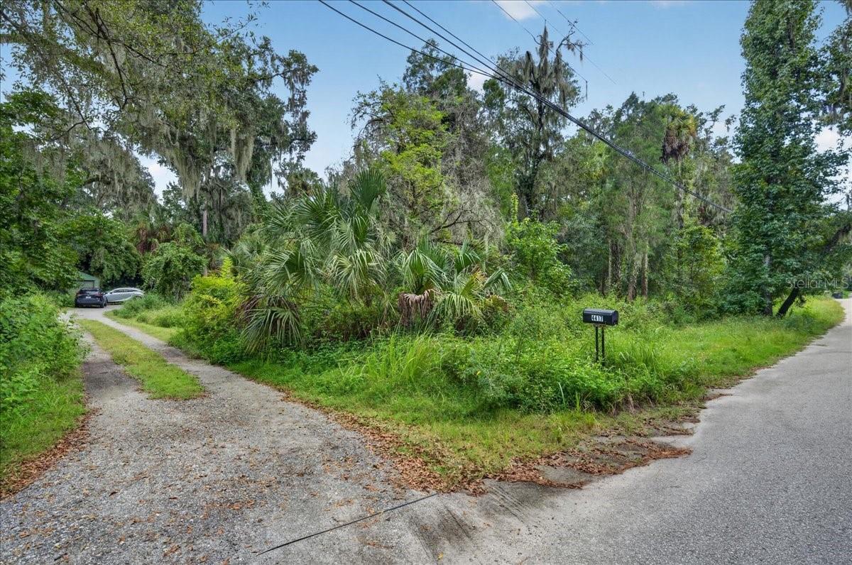 4417 RIVER DR — photo 40