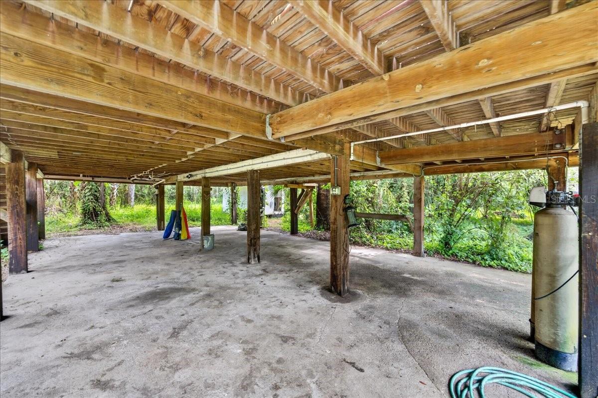 4417 RIVER DR — photo 44