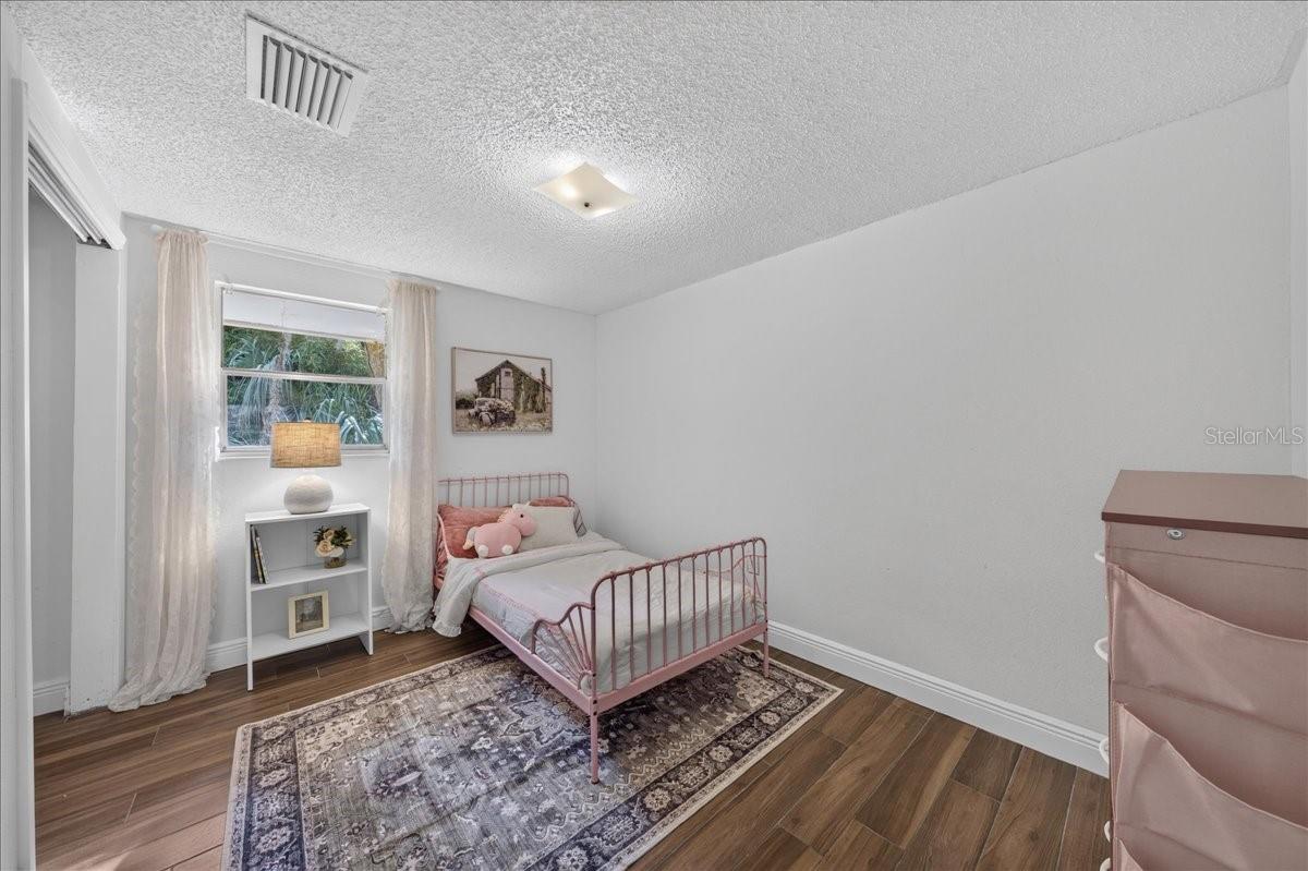 4417 RIVER DR — photo 20