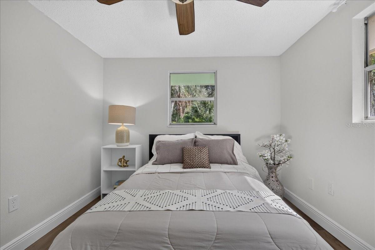 4417 RIVER DR — photo 24