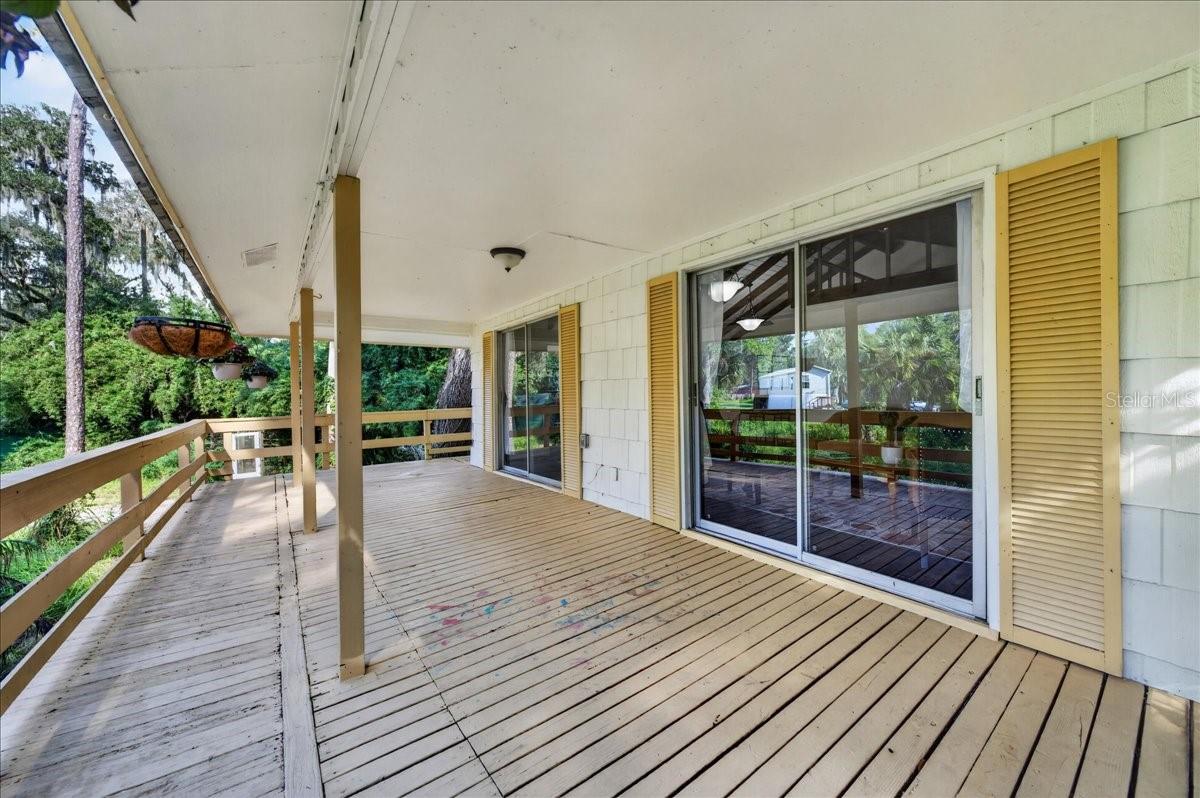 4417 RIVER DR — photo 32