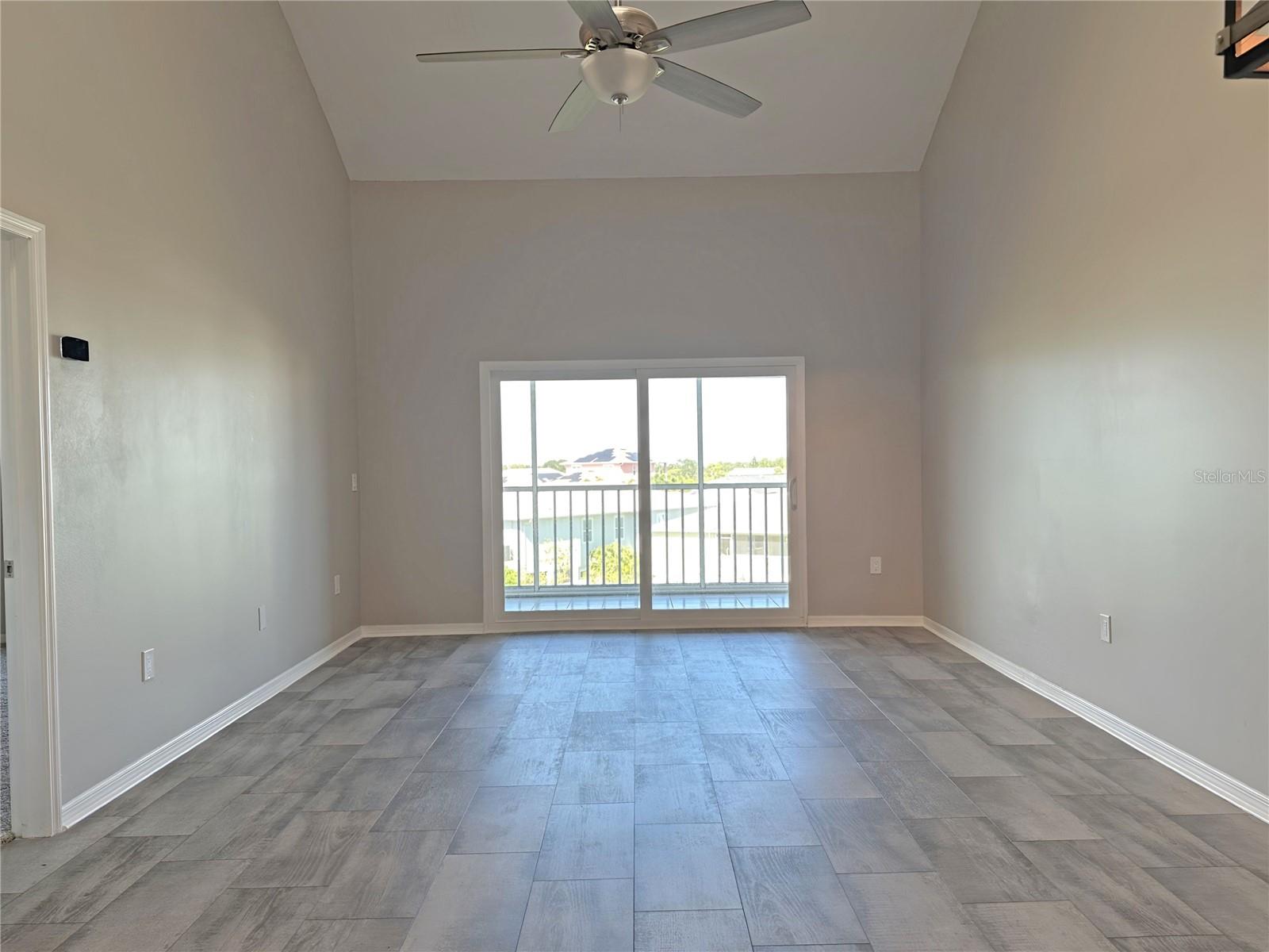 5537 SEA FOREST DR #304 — photo 6