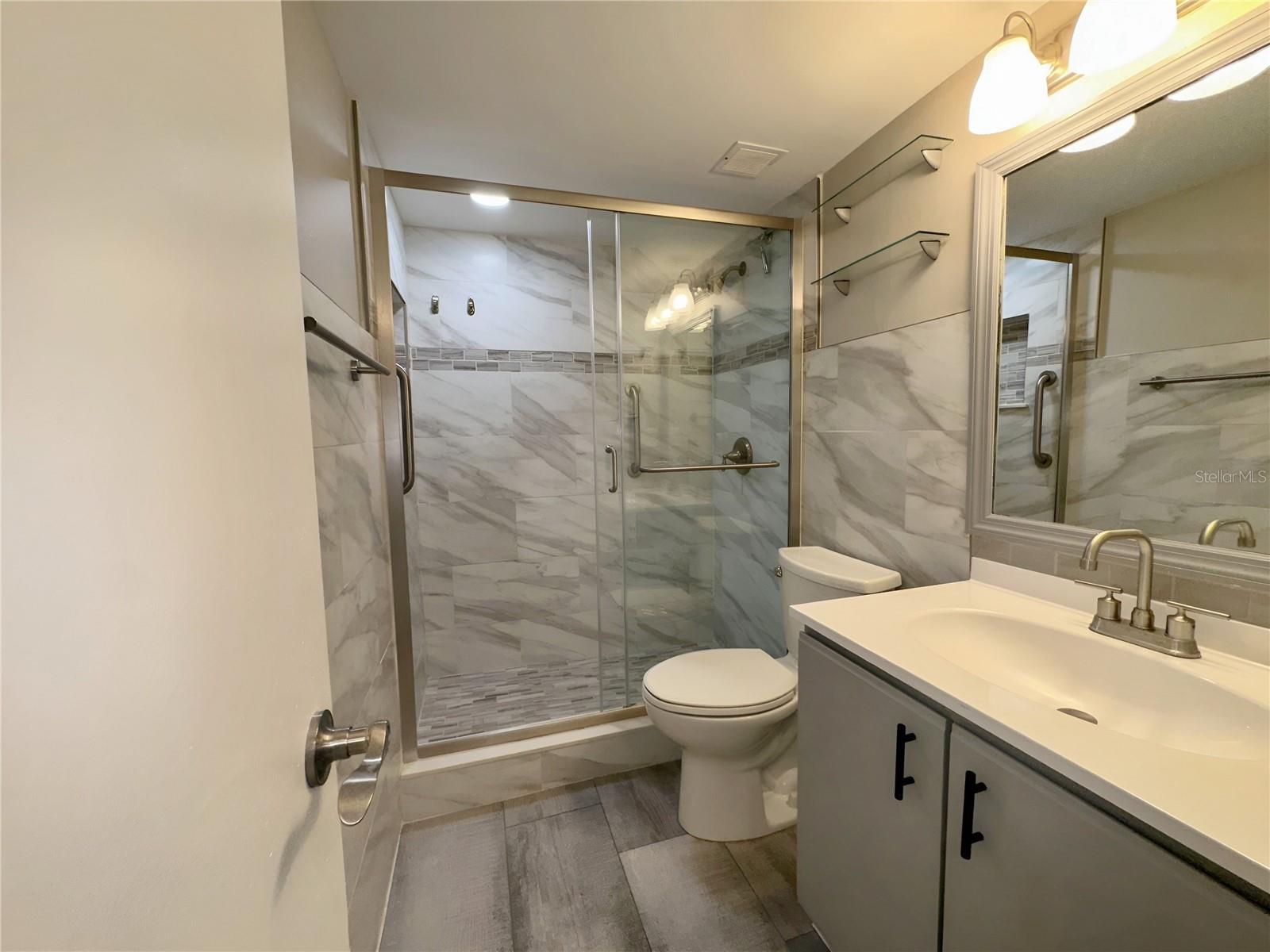 5537 SEA FOREST DR #304 — photo 17