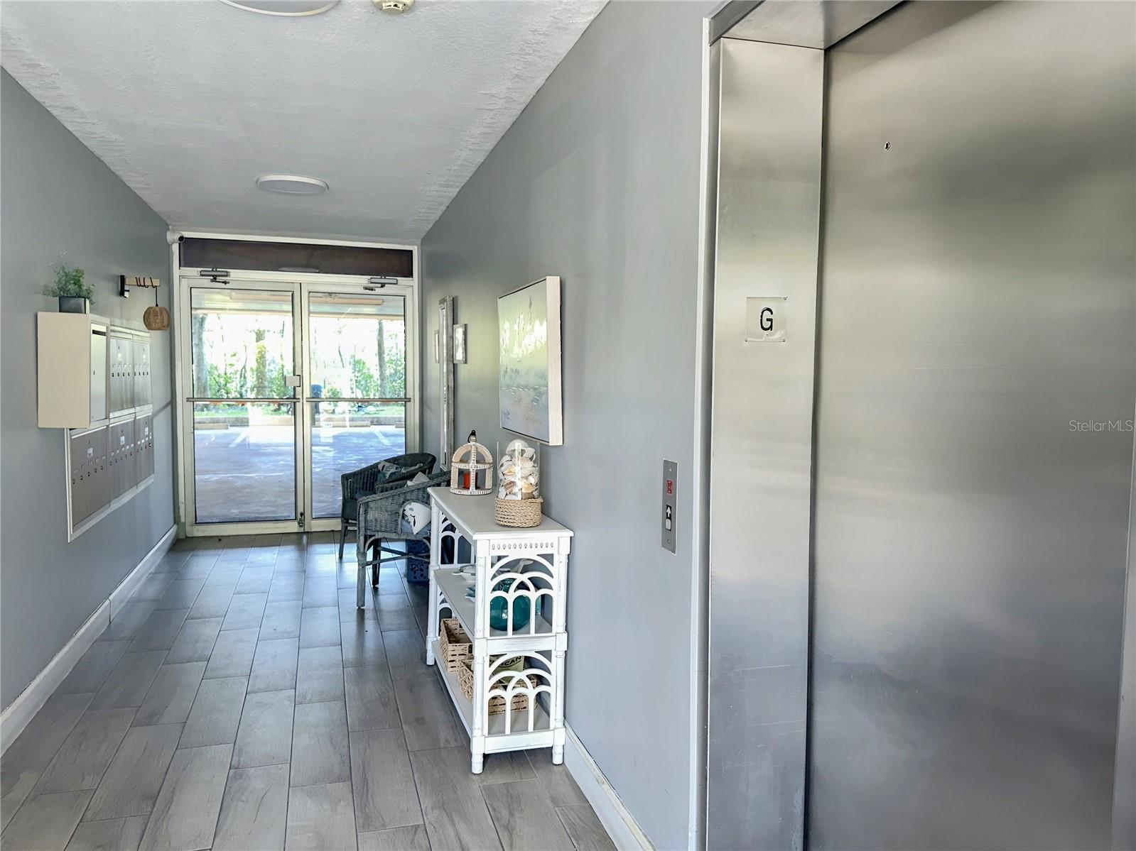 5537 SEA FOREST DR #304 — photo 3