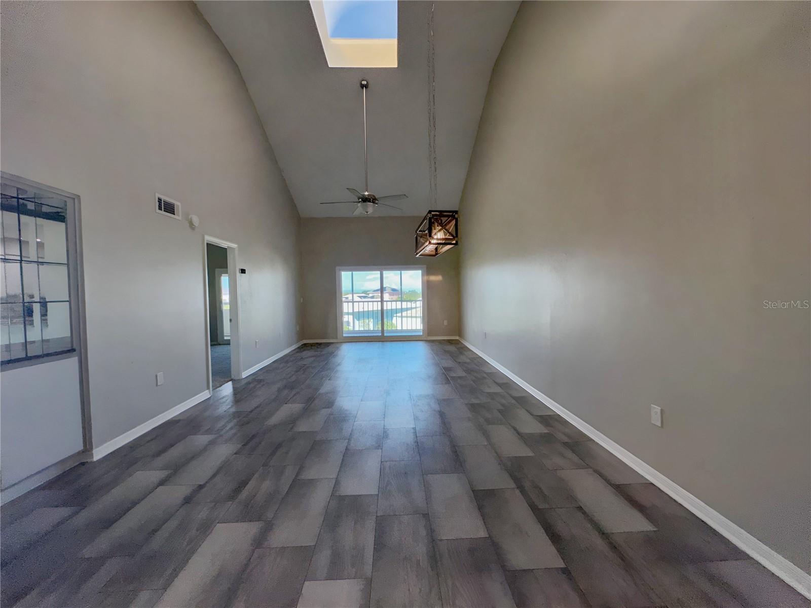 5537 SEA FOREST DR #304 — photo 20