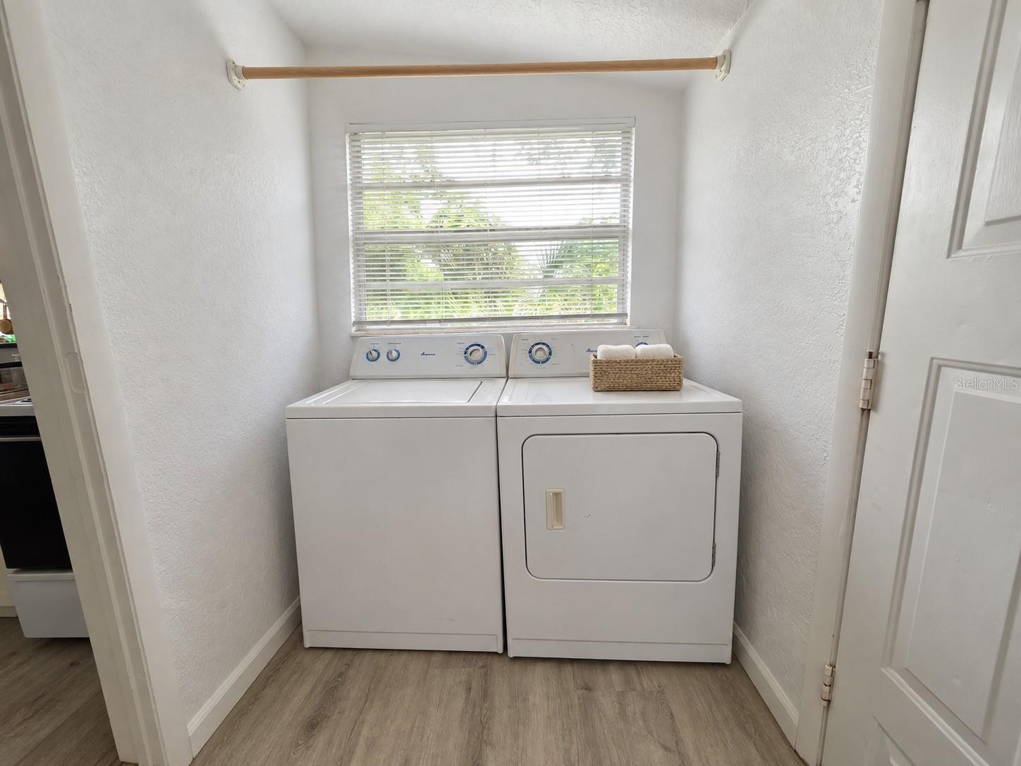 905 NICHOLSON ST — photo 10