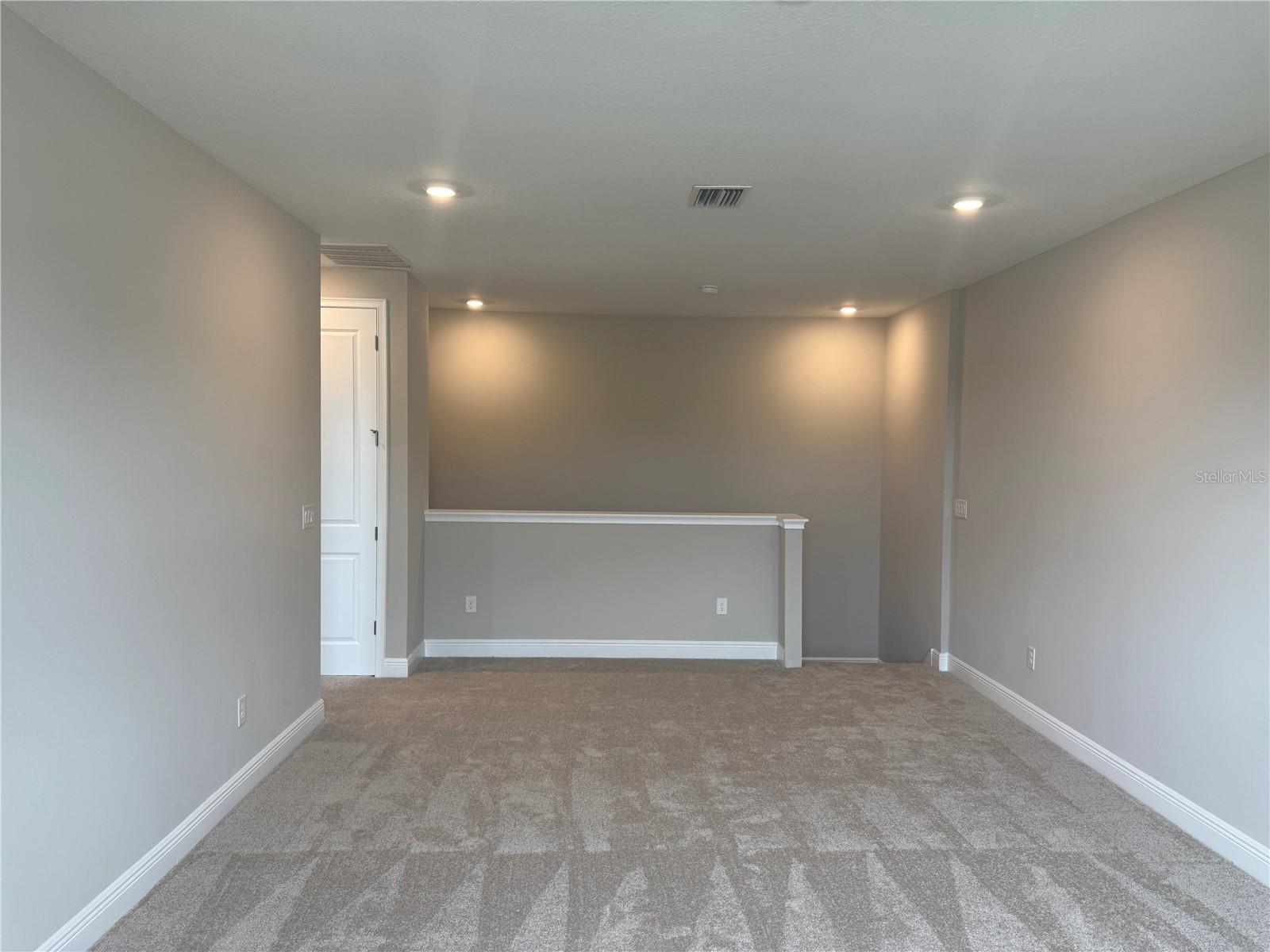 3704 NANDINA CIR — photo 10