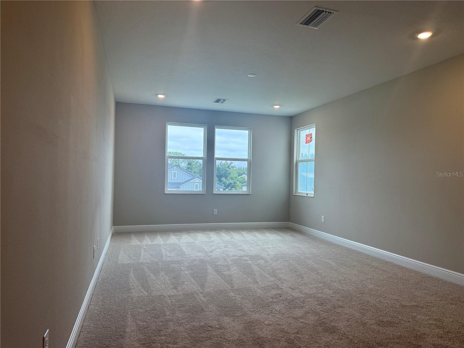 3704 NANDINA CIR — photo 8