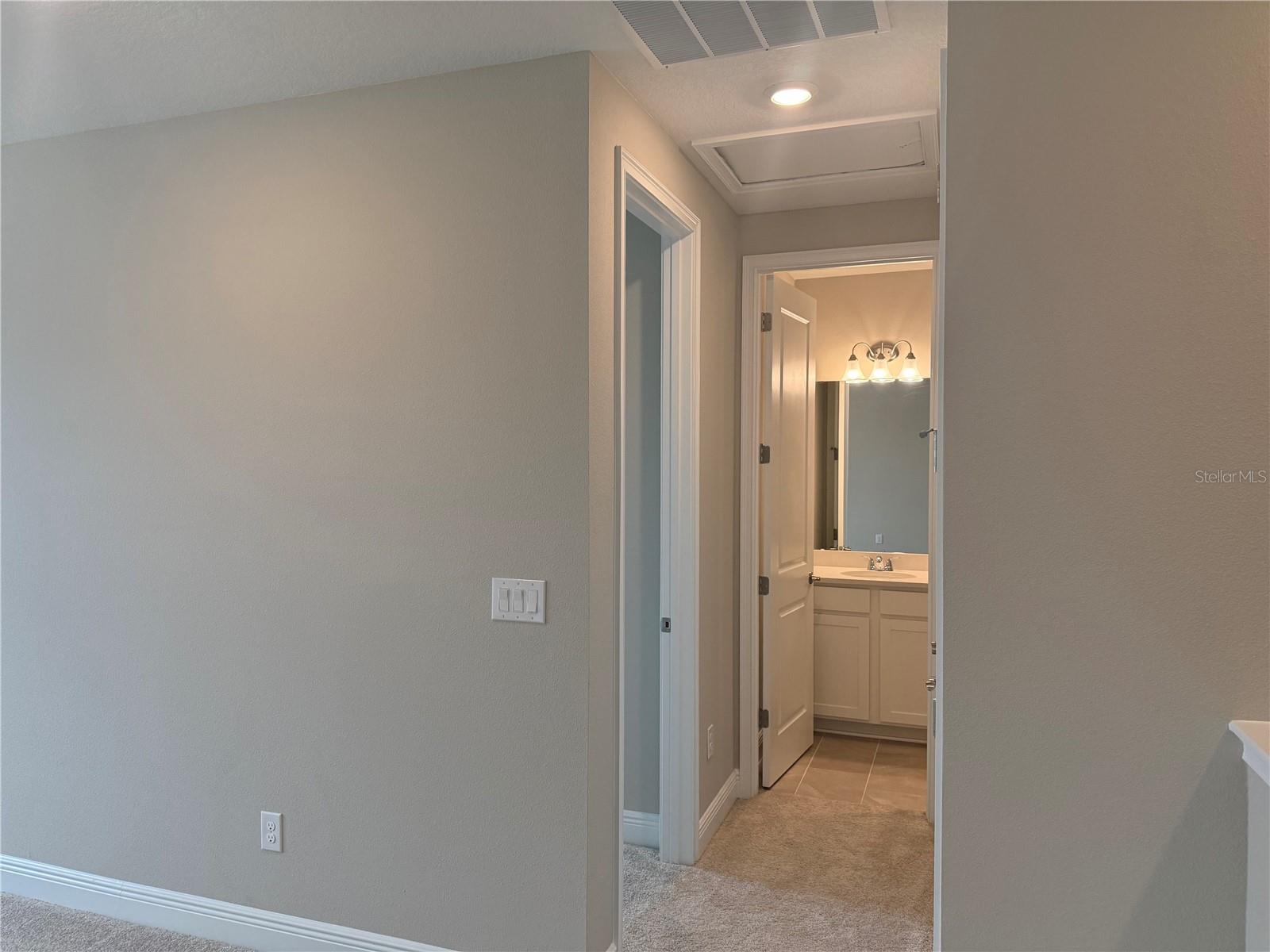 3704 NANDINA CIR — photo 9