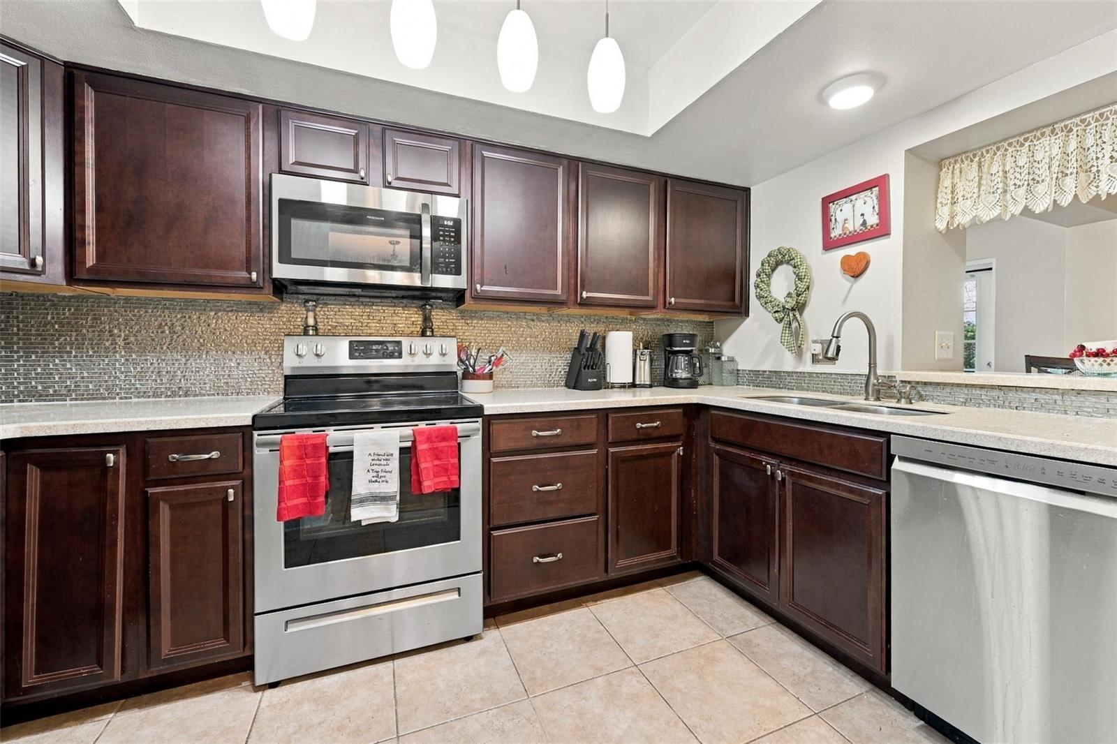 8352 ANNWOOD RD #8352 — photo 4
