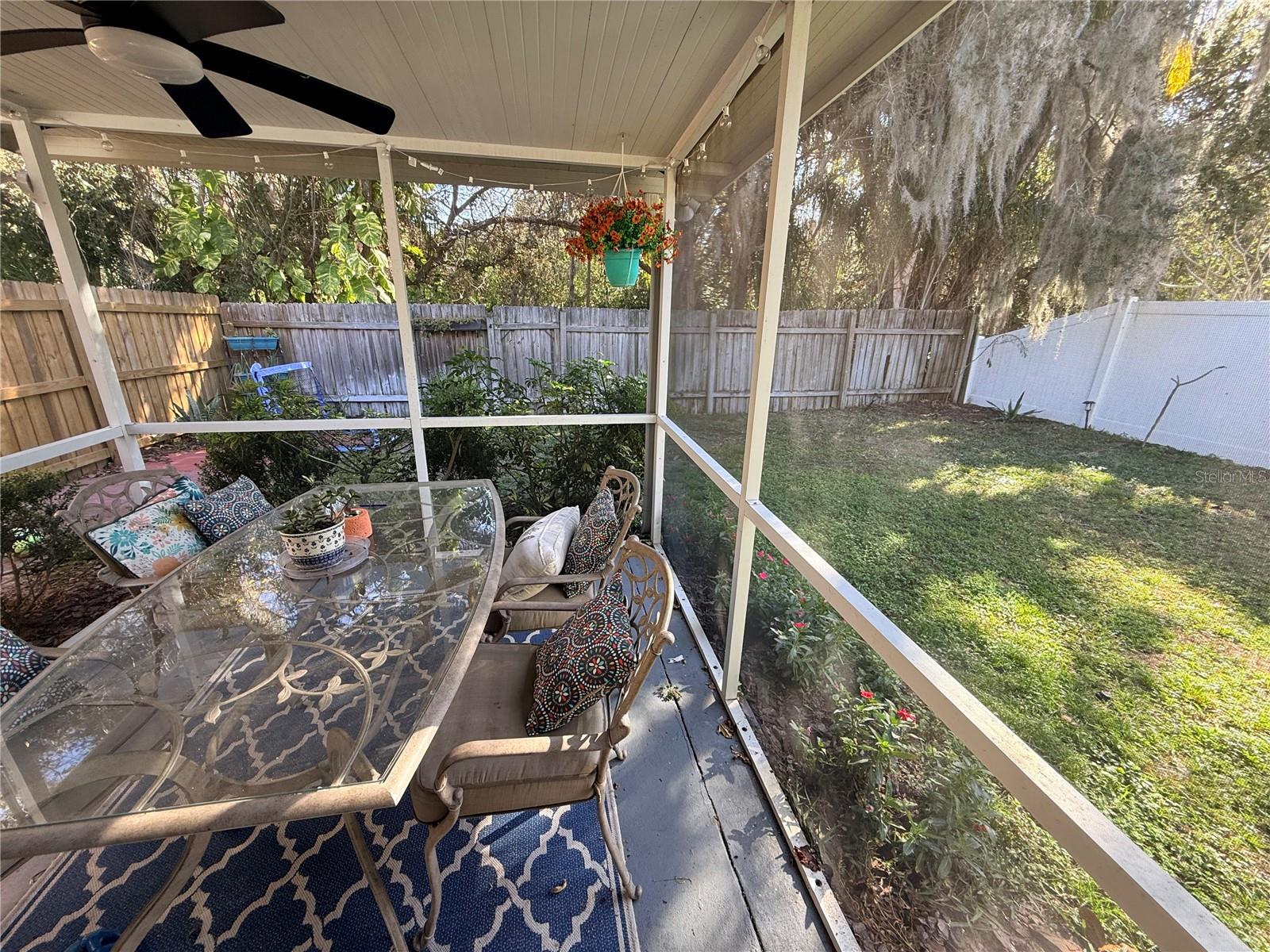 5825 MEADOWPARK PL — photo 10