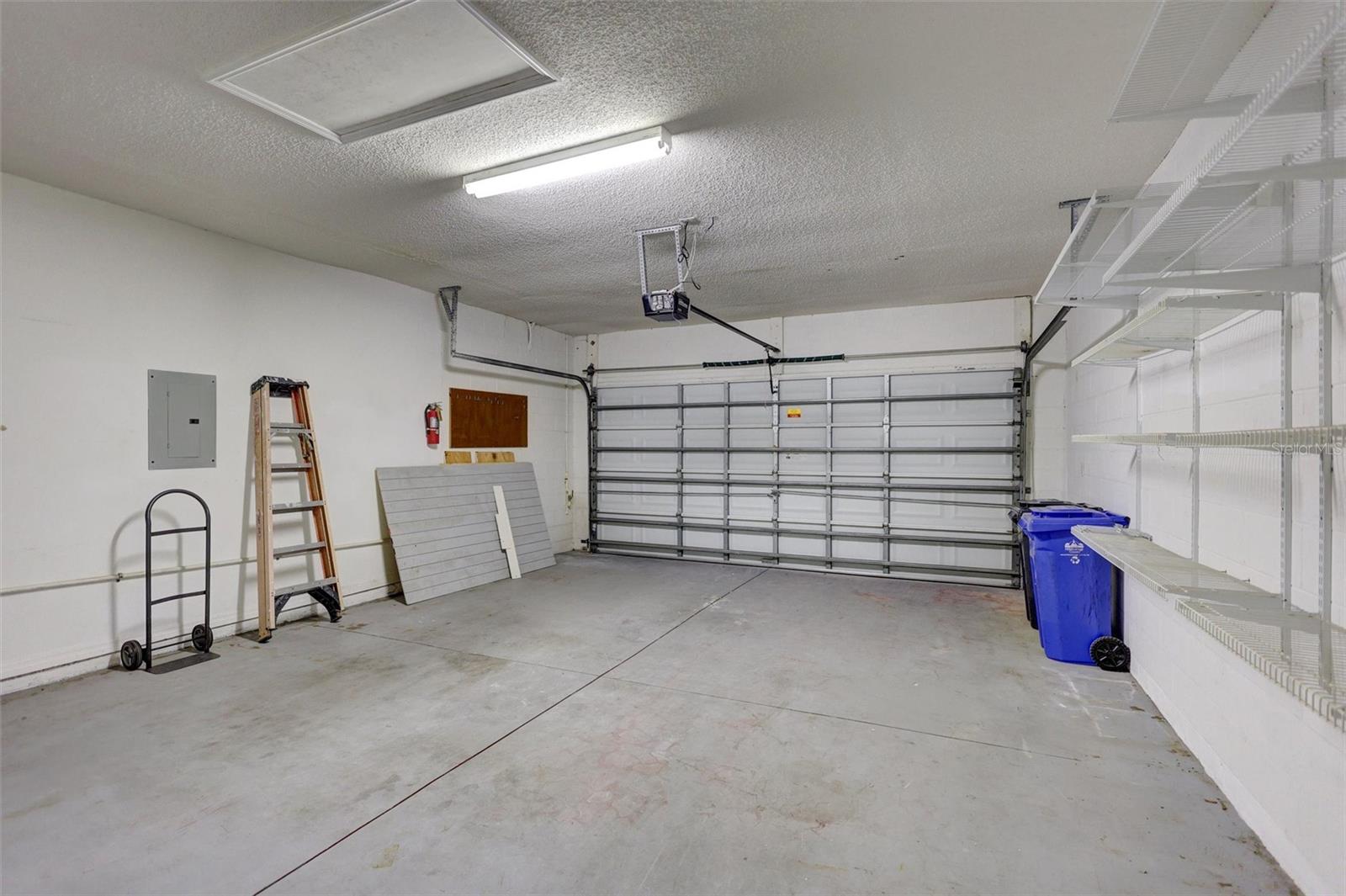 2620 NEWCOMB CT — photo 25