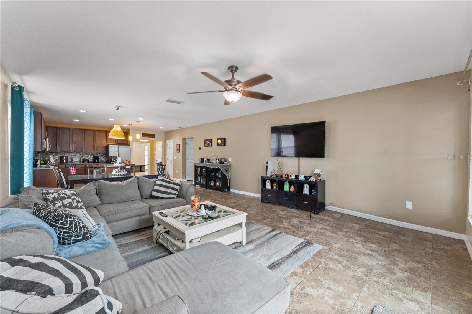23036 WOOD VIOLET CT — photo 6