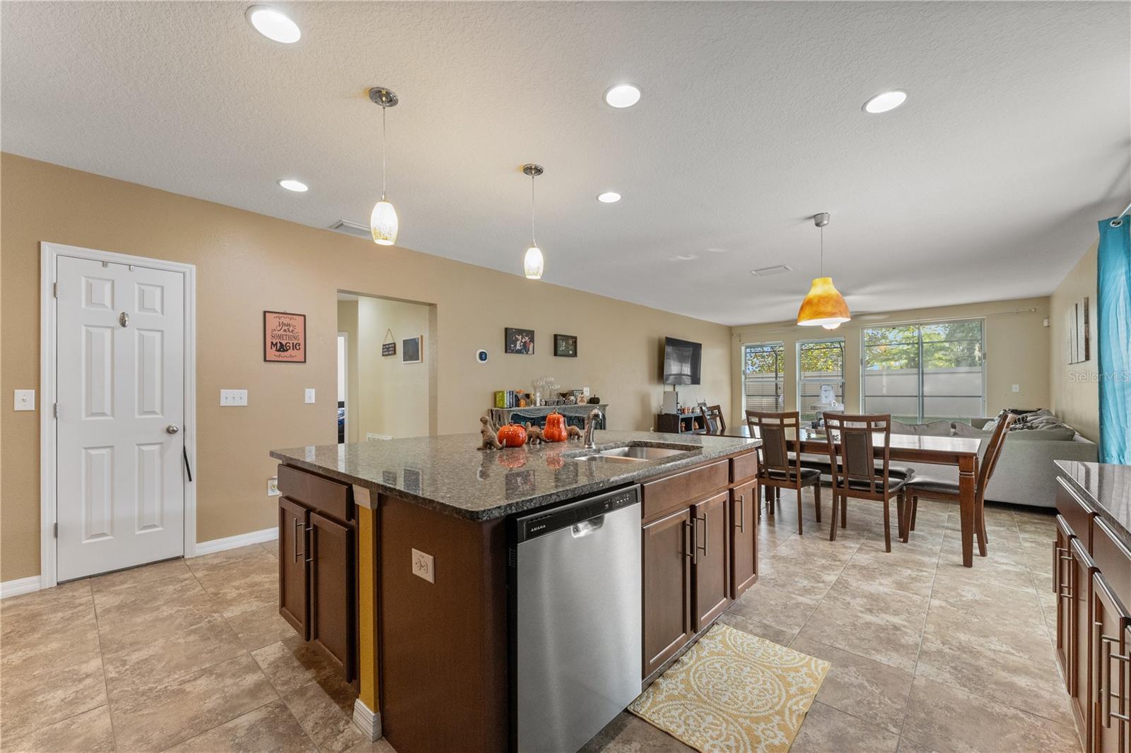 23036 WOOD VIOLET CT — photo 10