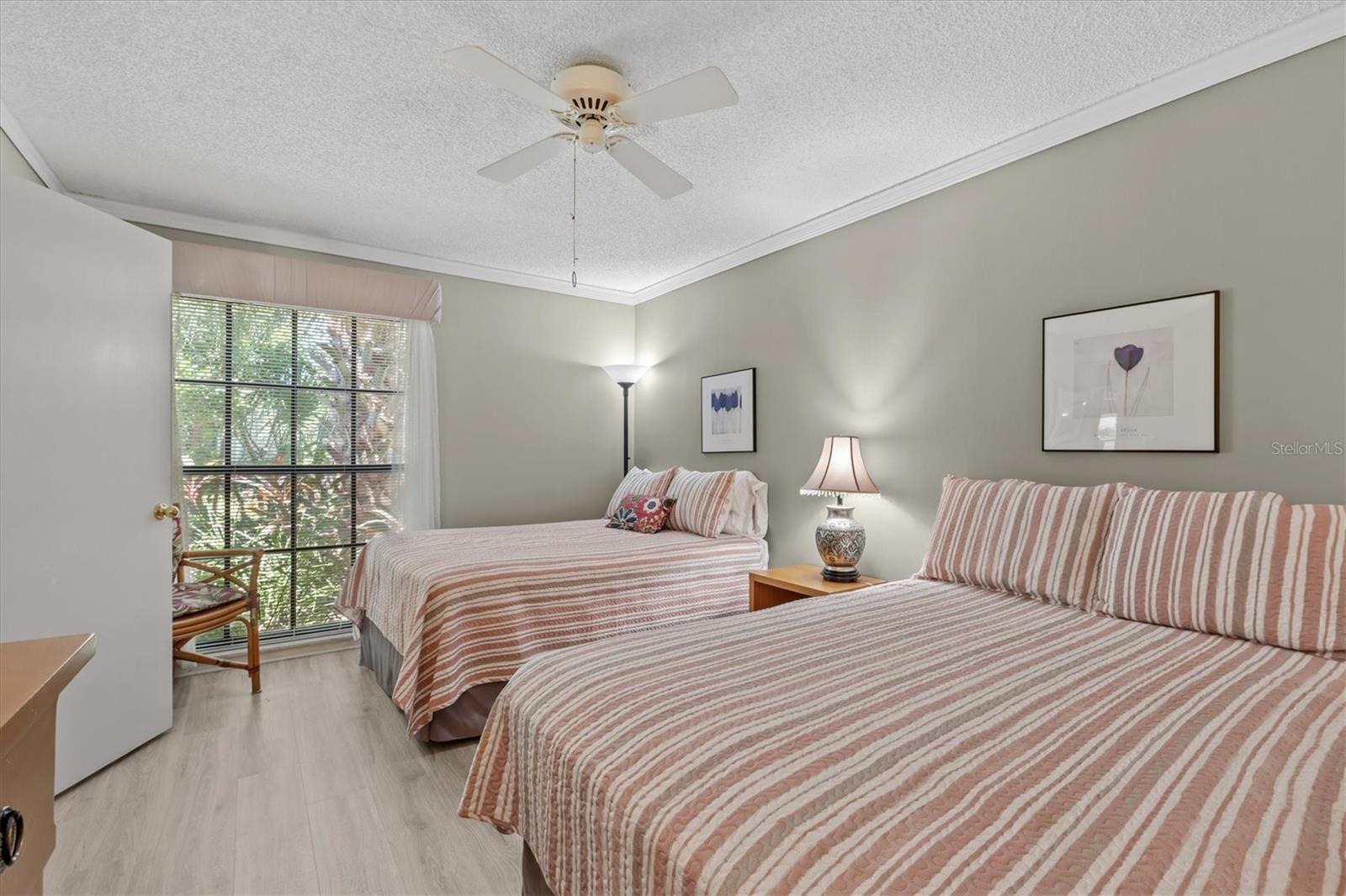1 WINDRUSH BAY DR — photo 14