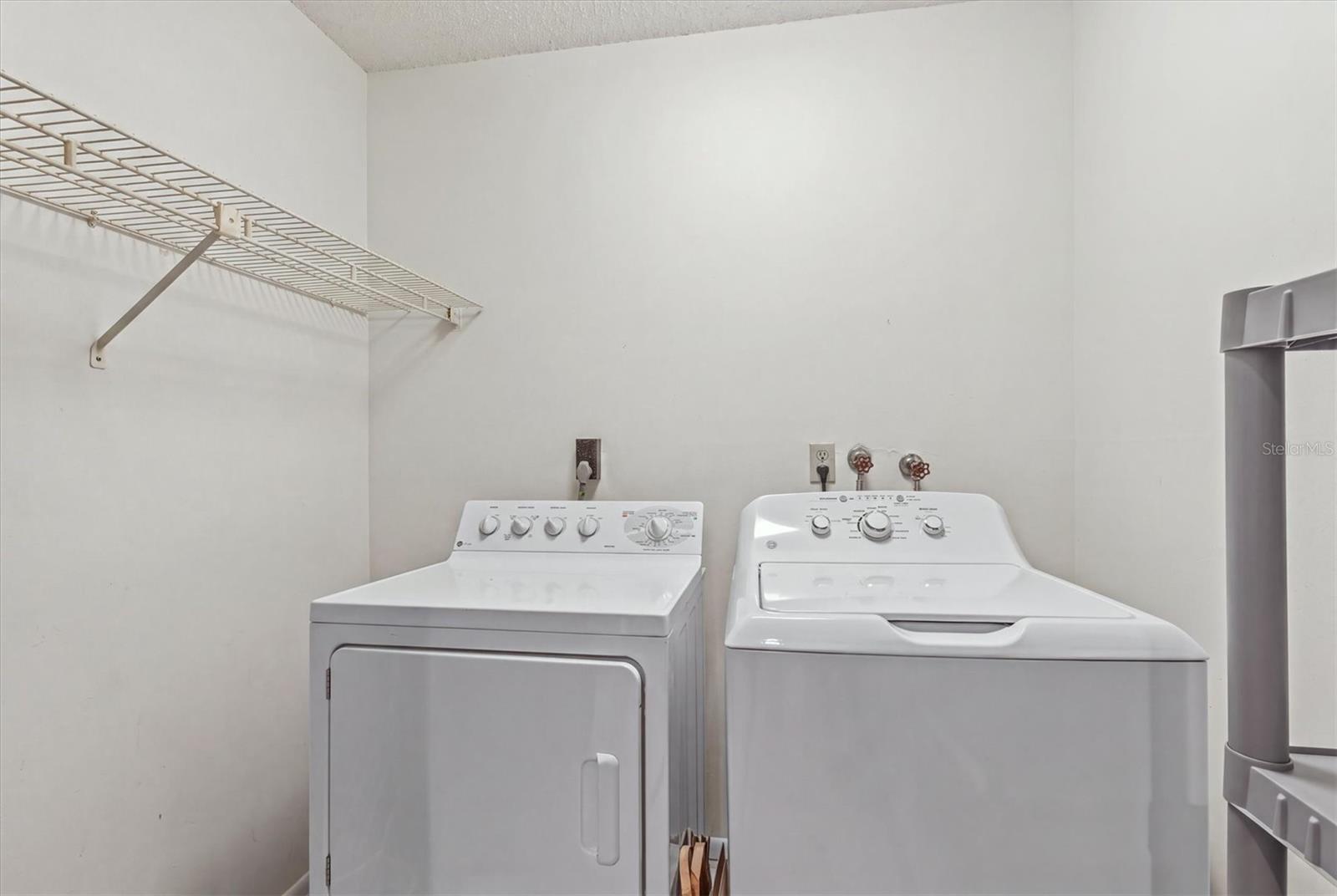 1 WINDRUSH BAY DR — photo 22