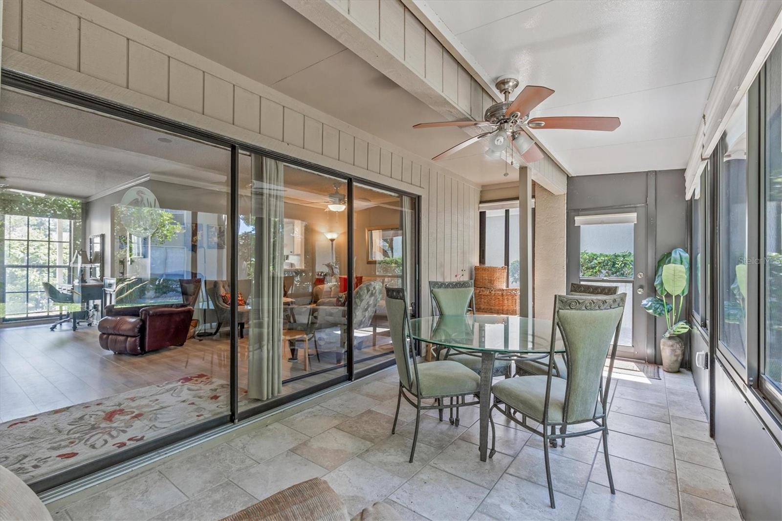 1 WINDRUSH BAY DR — photo 24