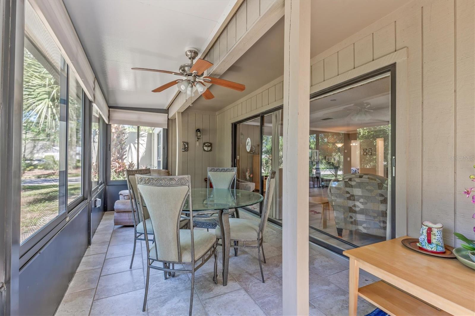 1 WINDRUSH BAY DR — photo 25
