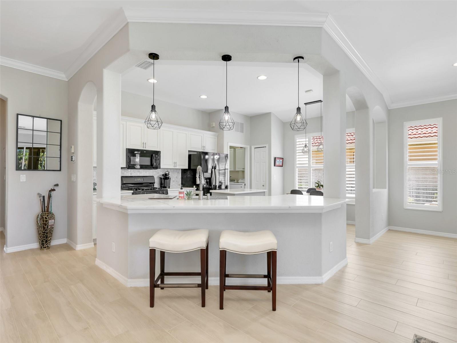 194 TREVISO CT — photo 11