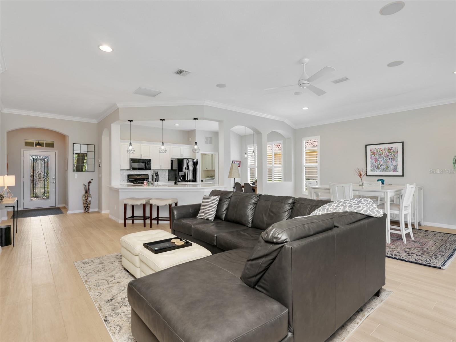 194 TREVISO CT — photo 8