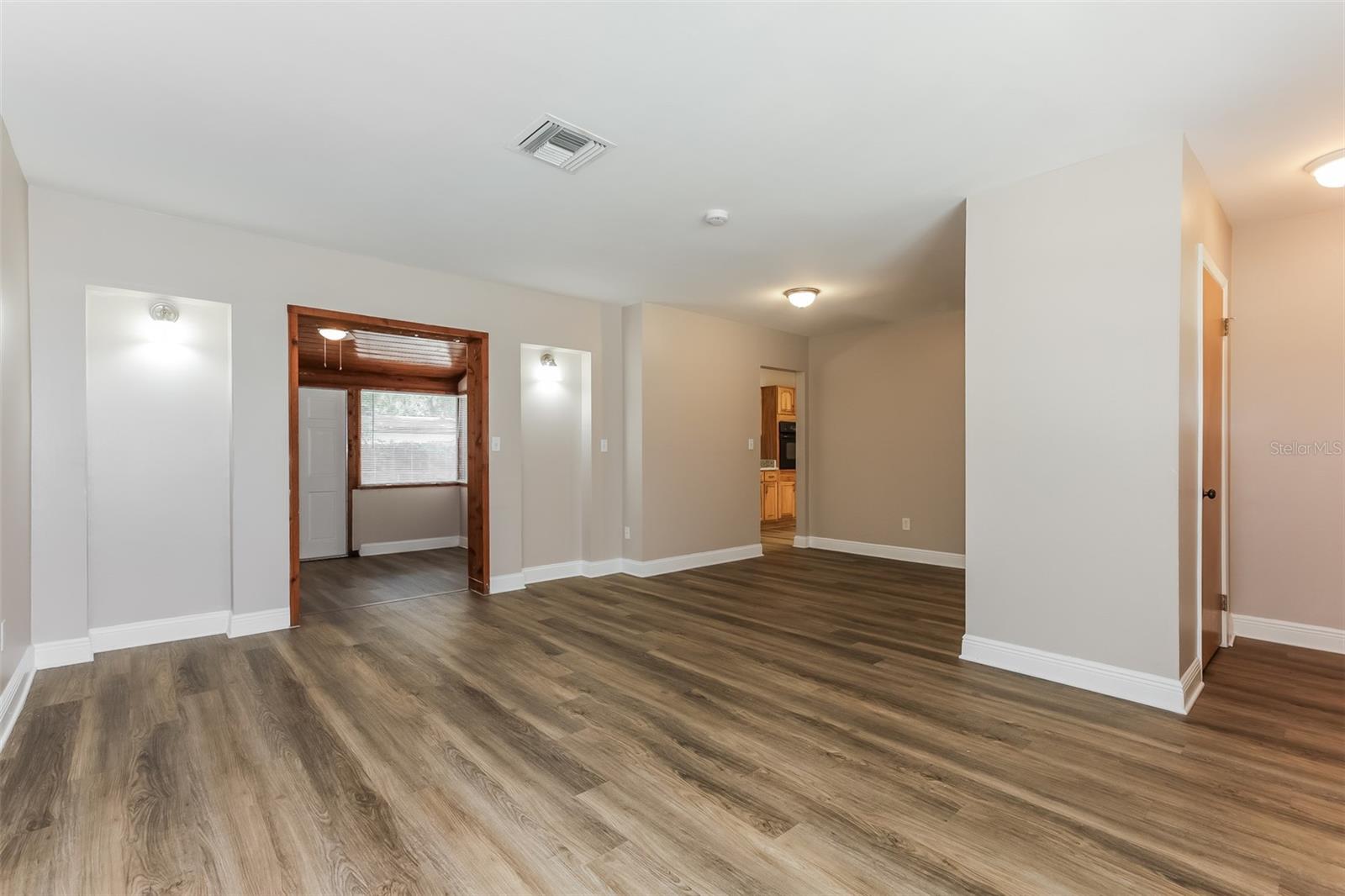 7602 PINE HILL DR — photo 6