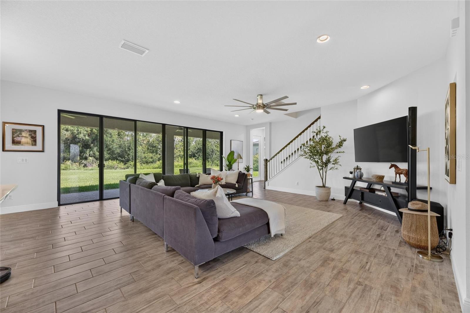 9125 WARM SPRINGS CIR — photo 14