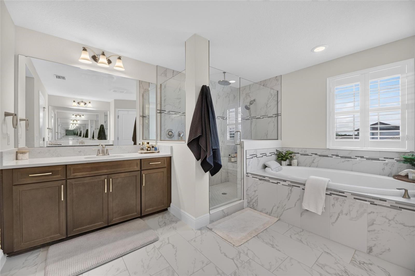 9125 WARM SPRINGS CIR — photo 39