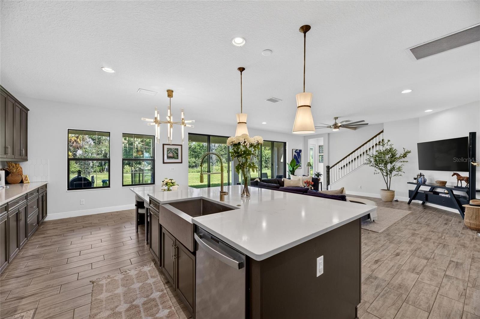 9125 WARM SPRINGS CIR — photo 18