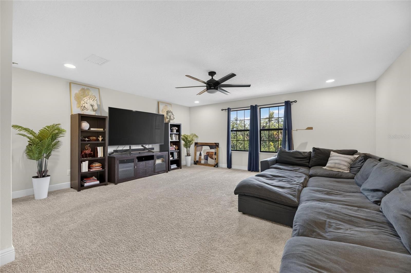 9125 WARM SPRINGS CIR — photo 24