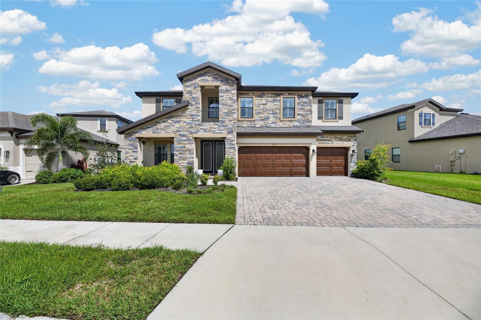9125 WARM SPRINGS CIR — photo 3
