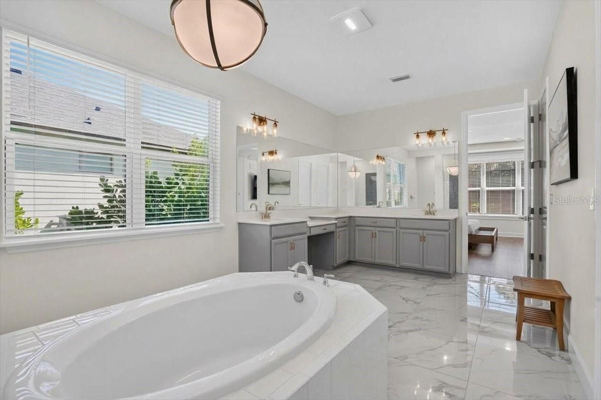 10203 MILKY WAY CIR — photo 48