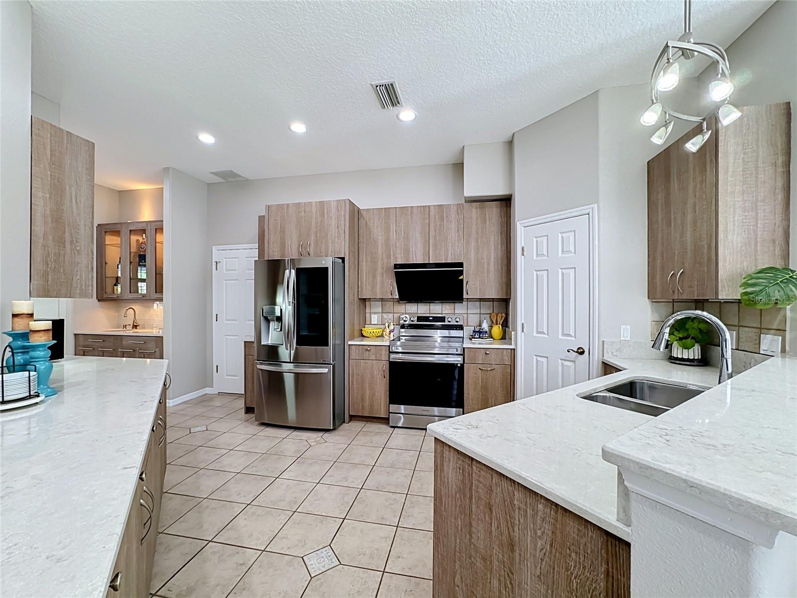 4716 STARBOARD DR — photo 28