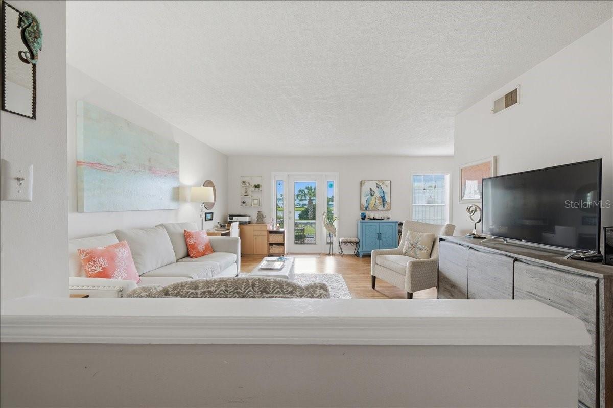 111 SEAHORSE DR SE #B — photo 11