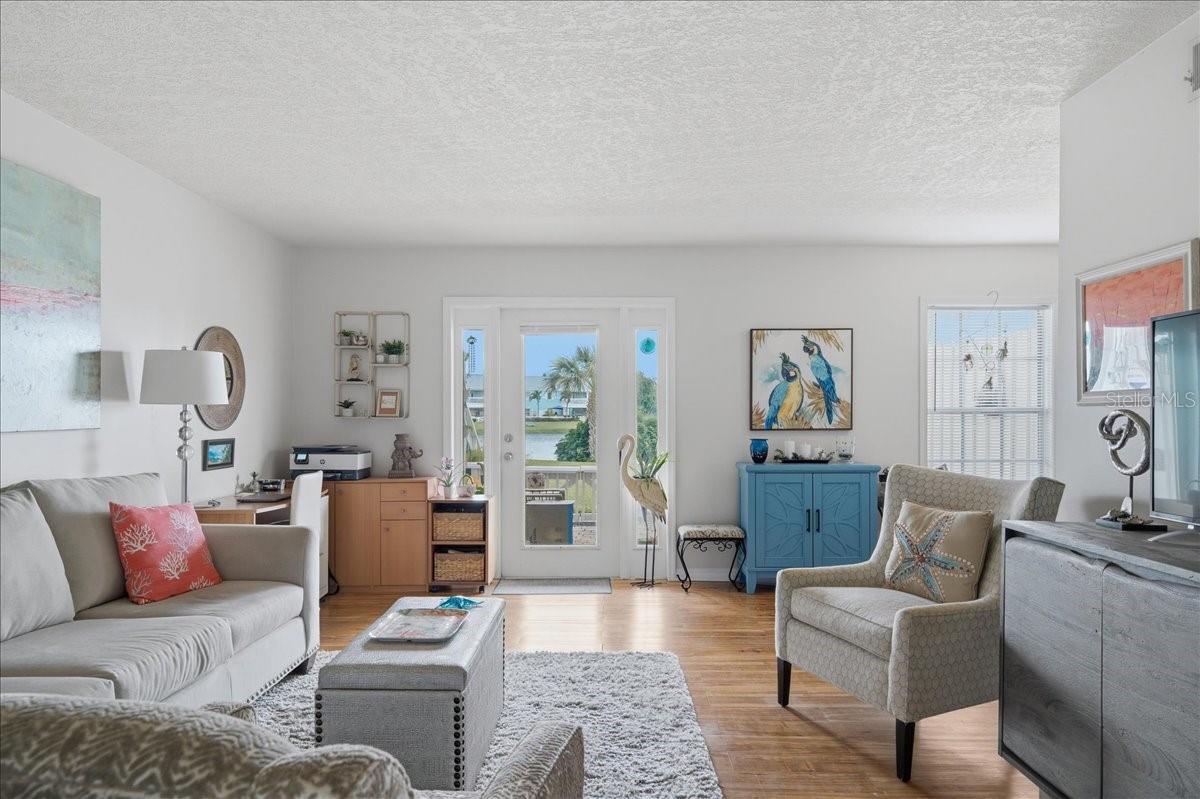111 SEAHORSE DR SE #B — photo 5