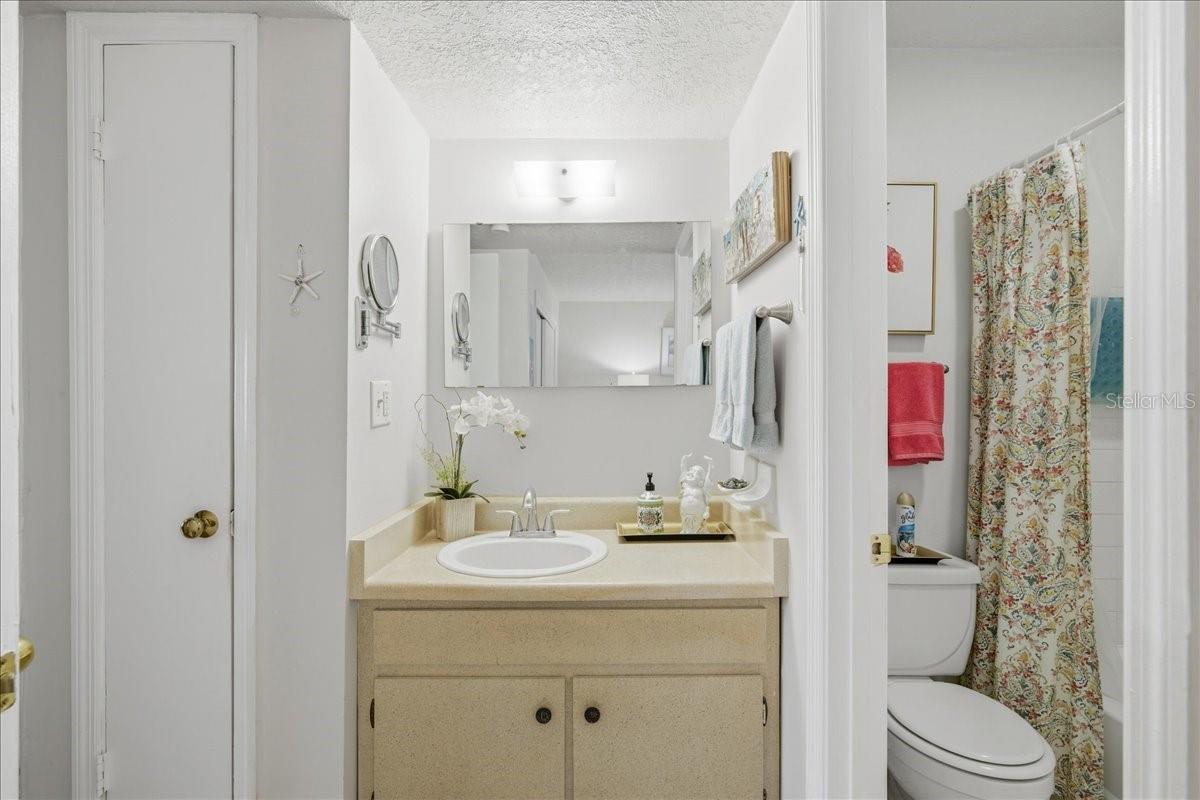 111 SEAHORSE DR SE #B — photo 28