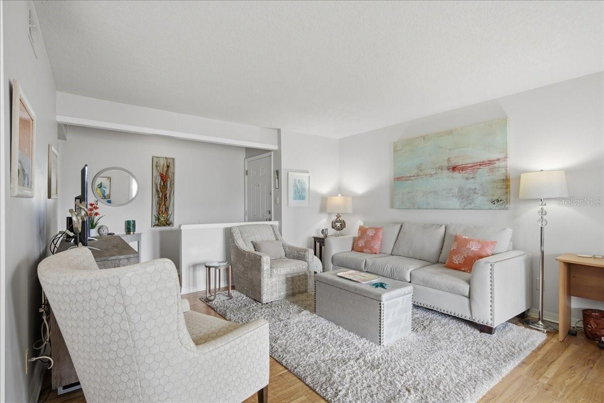 111 SEAHORSE DR SE #B — photo 12