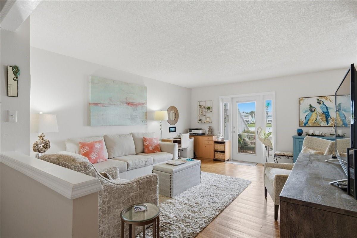111 SEAHORSE DR SE #B — photo 10