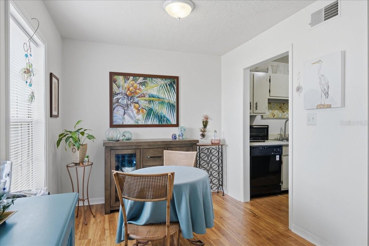111 SEAHORSE DR SE #B — photo 25
