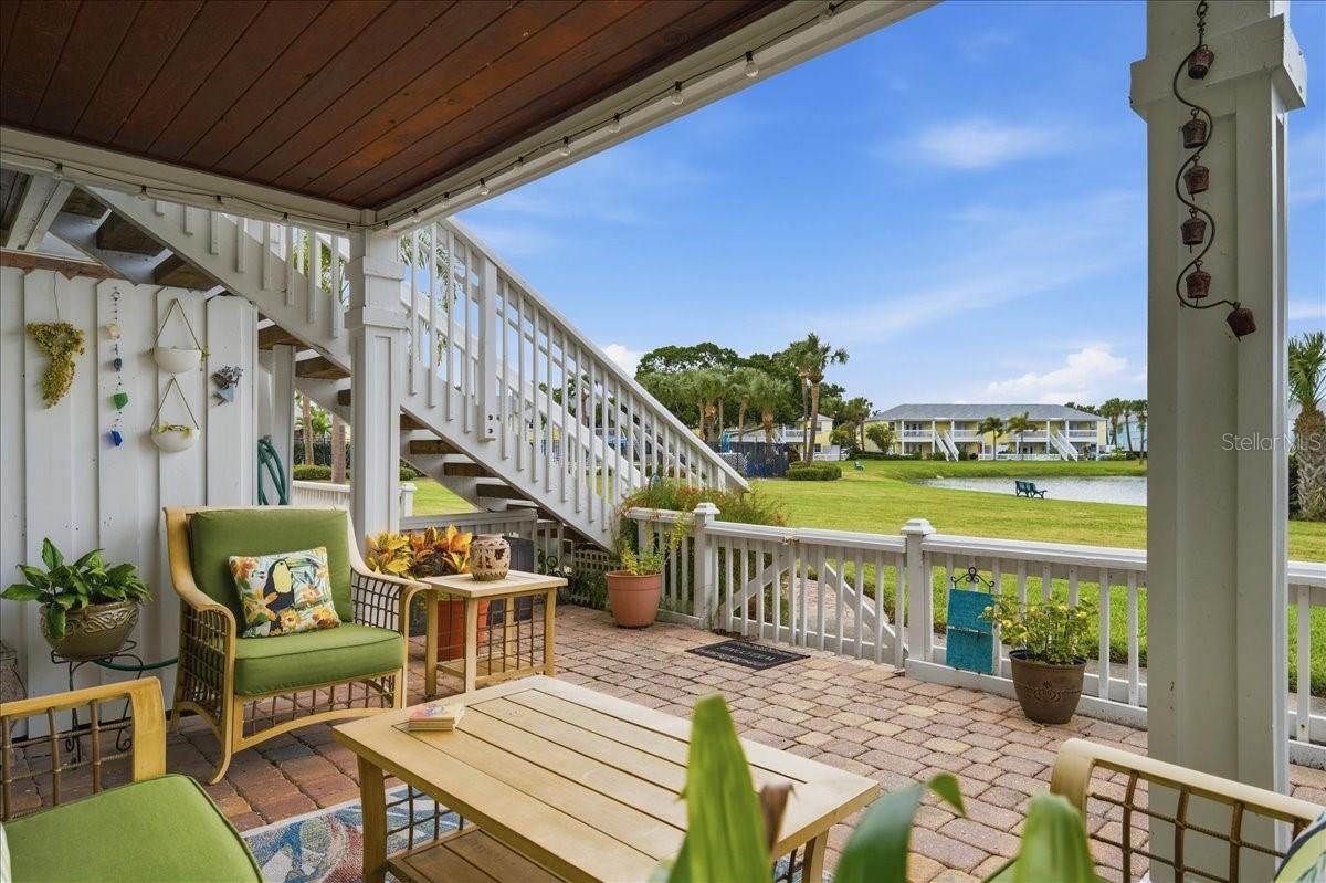 111 SEAHORSE DR SE #B — photo 36