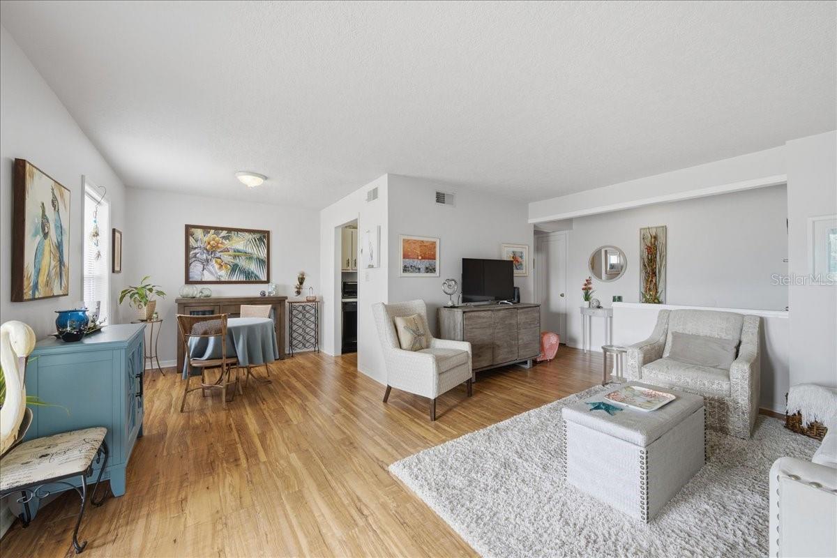 111 SEAHORSE DR SE #B — photo 9