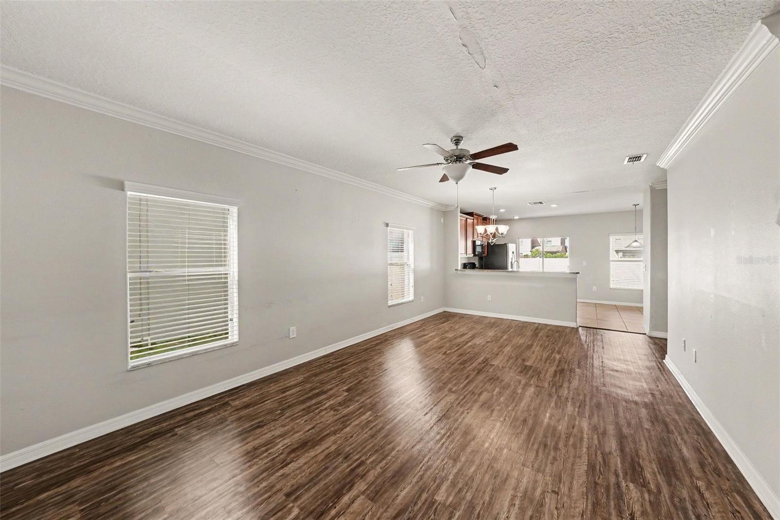 1904 HAWKS VIEW DR — photo 2