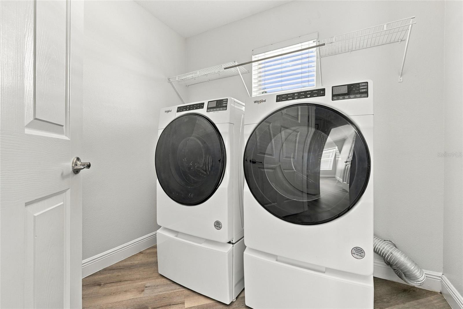 3327 THISTLEDOWN LN — photo 25