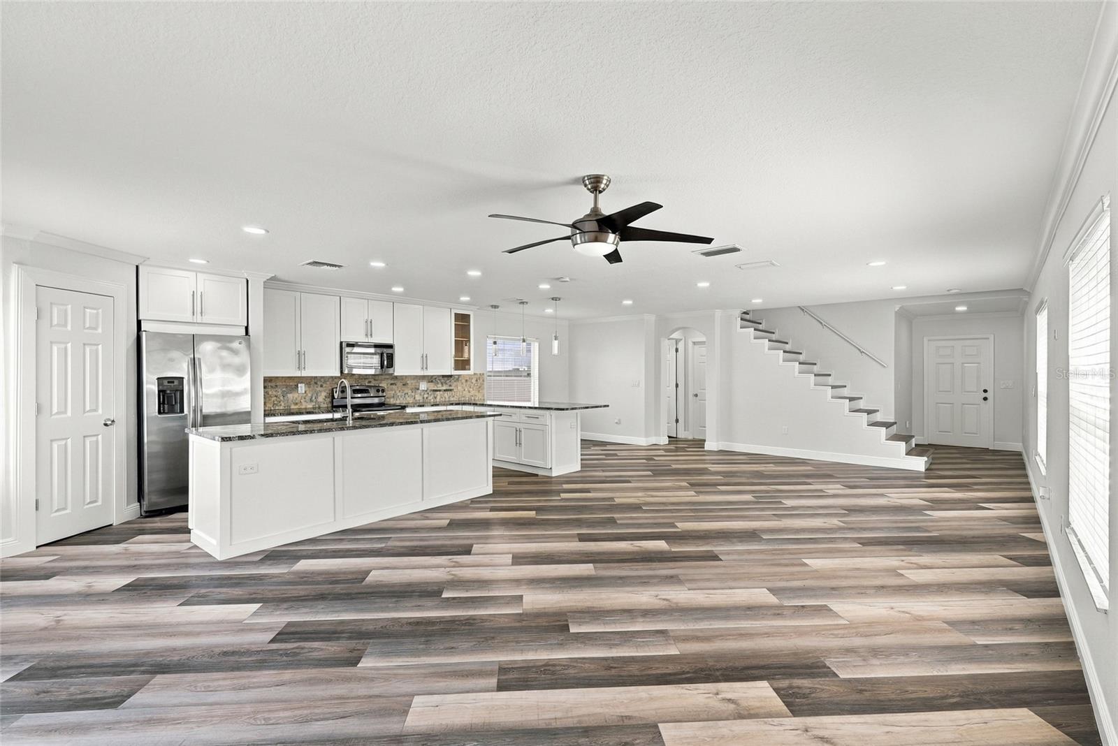 3327 THISTLEDOWN LN — photo 7
