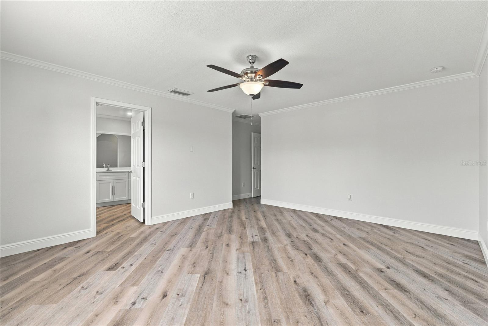 3327 THISTLEDOWN LN — photo 17
