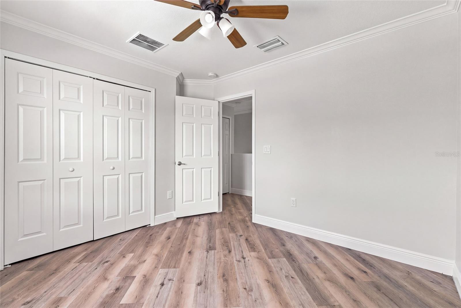 3327 THISTLEDOWN LN — photo 28